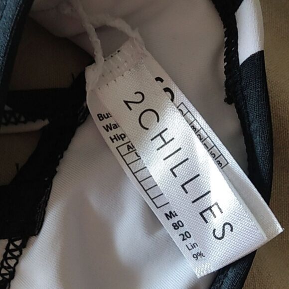 Lot 2 CHILLIES BIKINI TOP SZ 6/S - Picture 3 of 4
